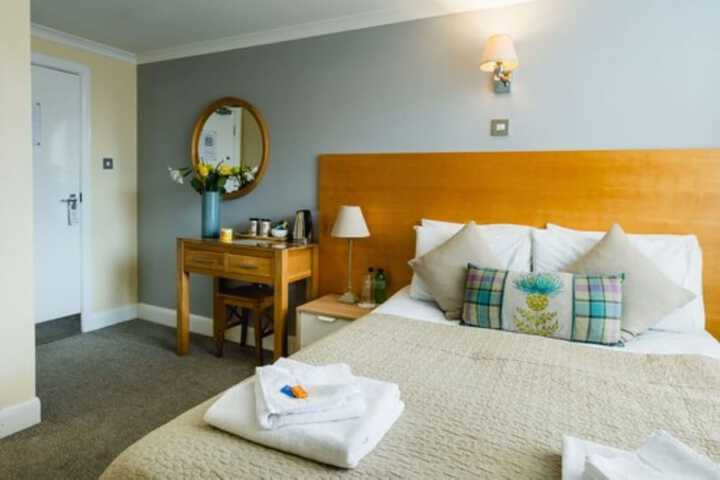 Room 19 of 28