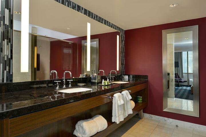 Bathroom sink