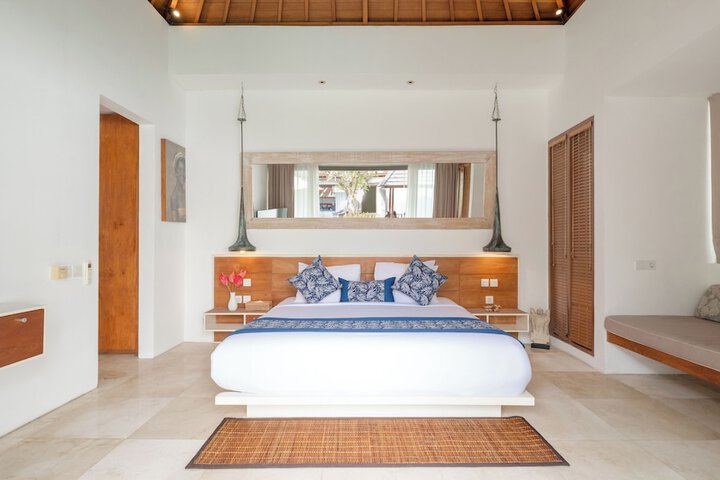 Room 2 of 41