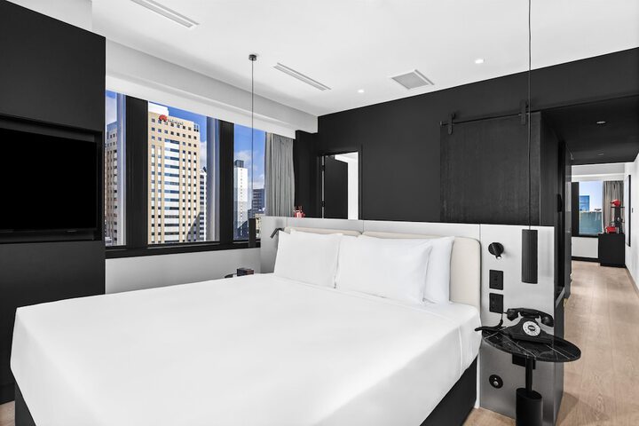 Room 26 of 59