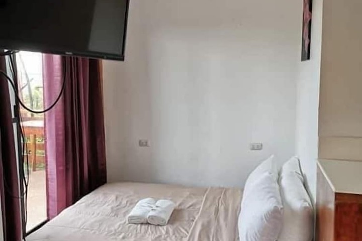 Room 15 of 50