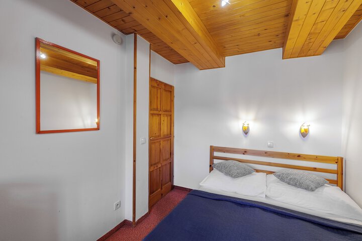Room 19 of 62