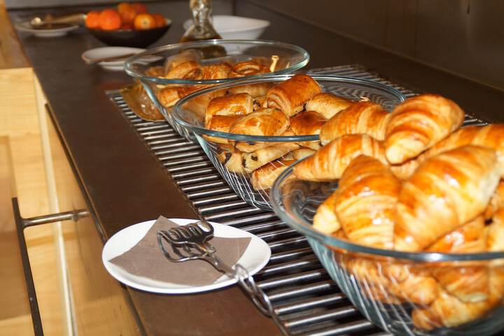 Breakfast area