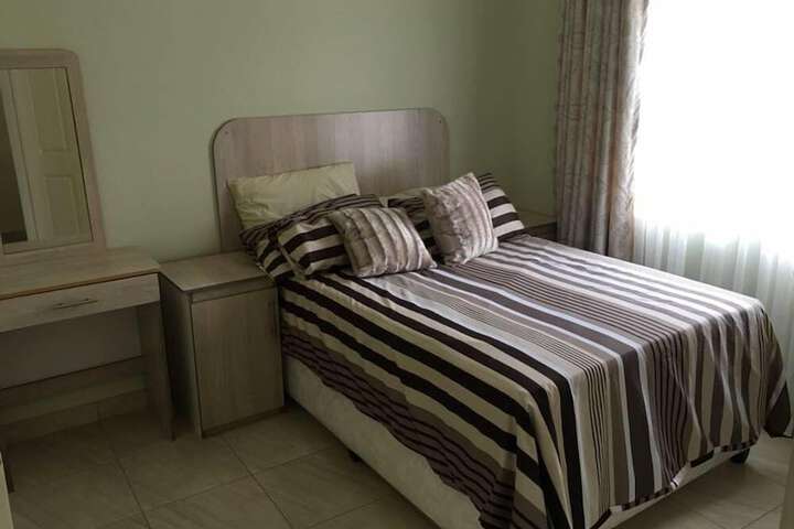 Room 8 of 11