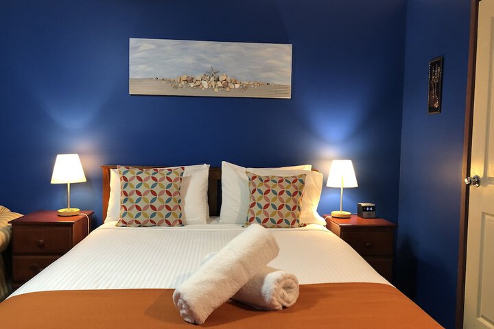 Room 15 of 103