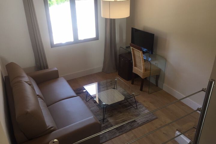 Room 32 of 131