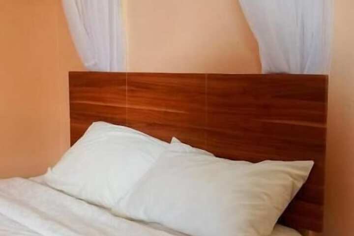 Room 15 of 60