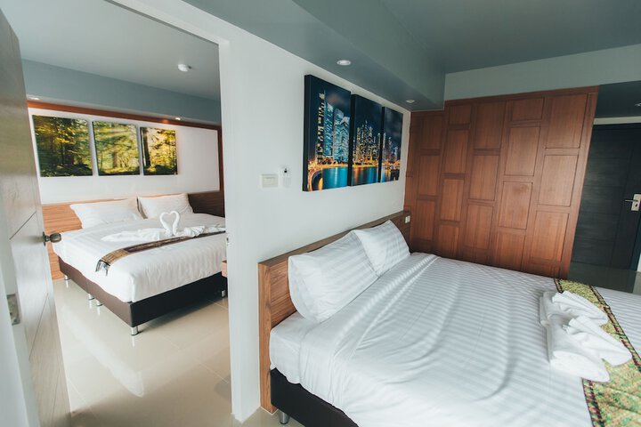 Room 19 of 179
