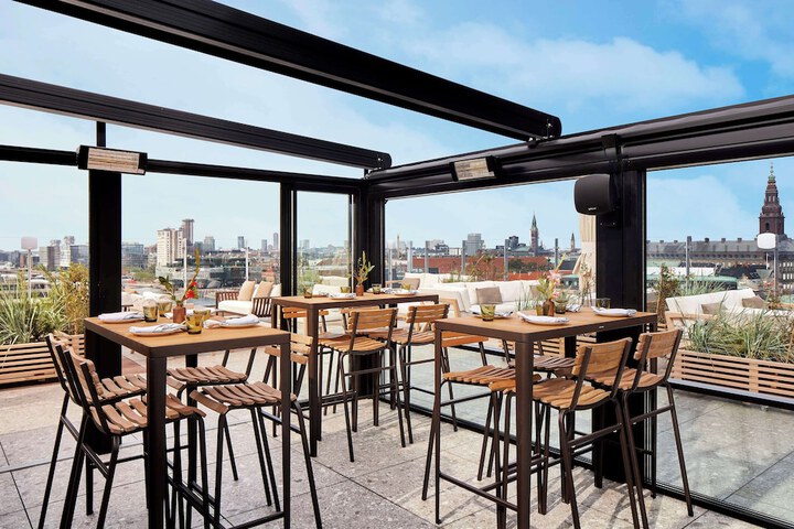 Terrace/Patio 127 of 128