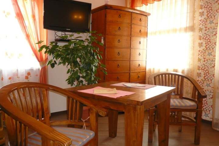 Room 5 of 55