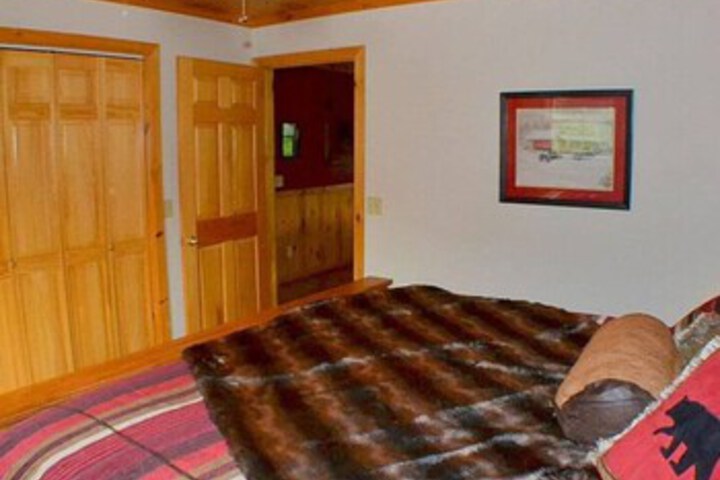 Room 26 of 42