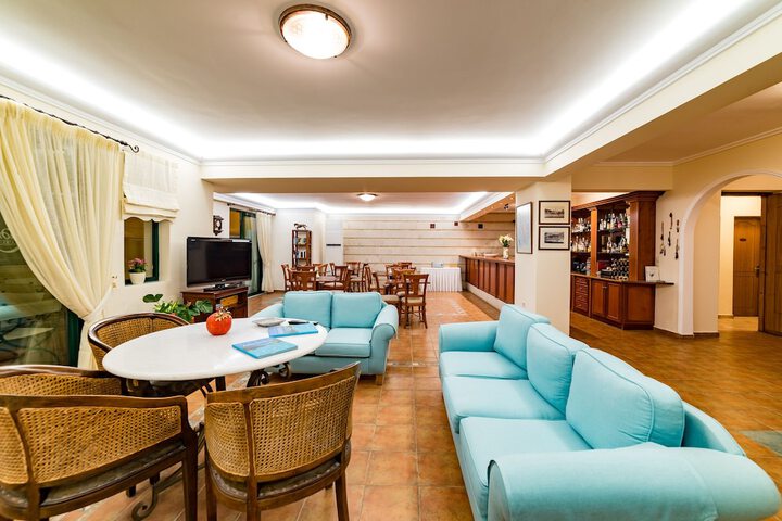 Lobby Photos
