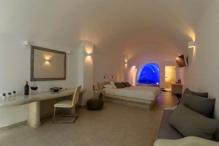 Room 42 of 171