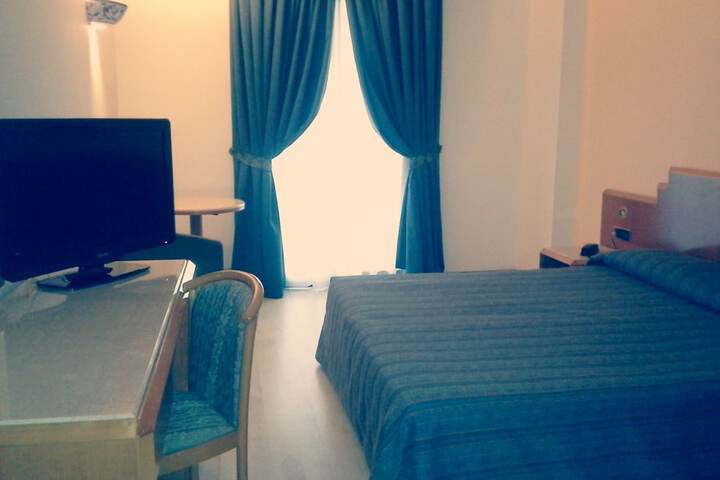 Room 7 of 36