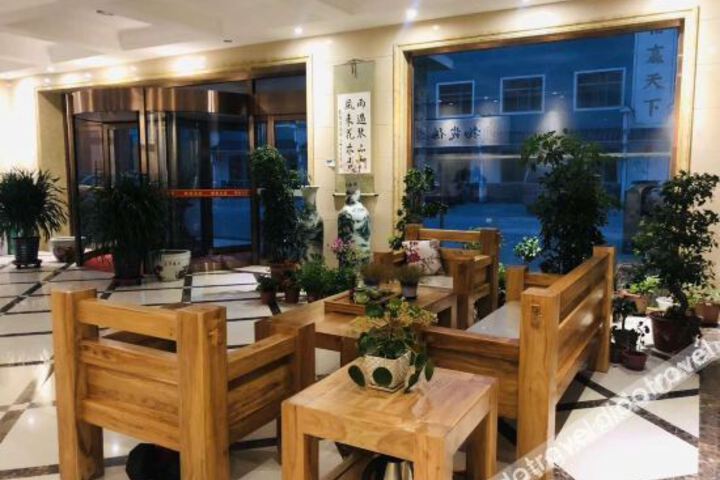 Hotel Interior 6 of 11
