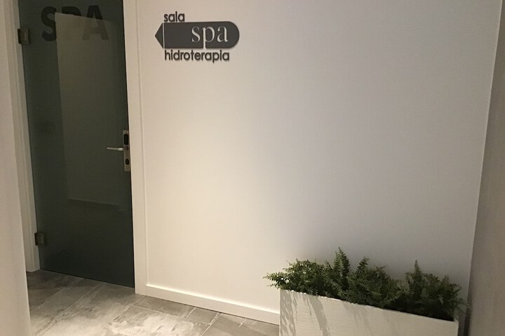 Spa 25 of 37