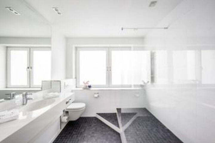 Room 4 of 46