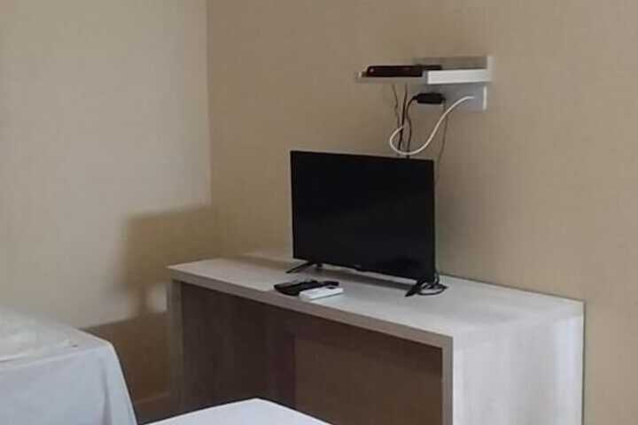 Room 8 of 60