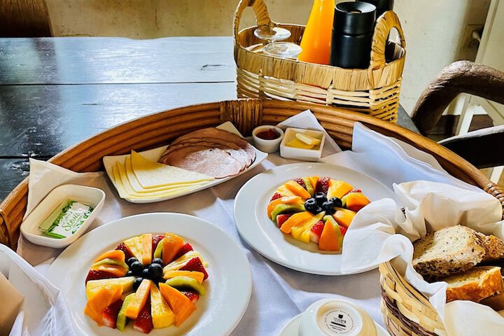Breakfast/Coffee Service 131 of 151