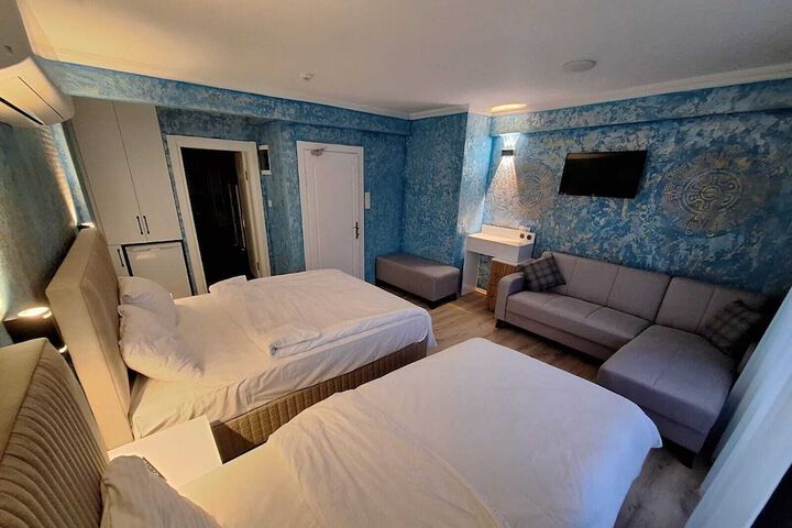 Room 36 of 73