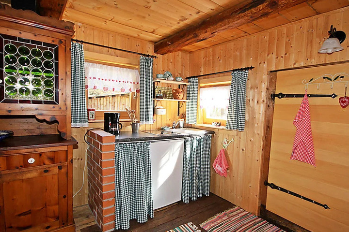 Room 2 of 12