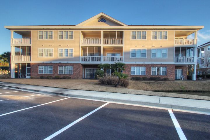 Hotel 2 of 133