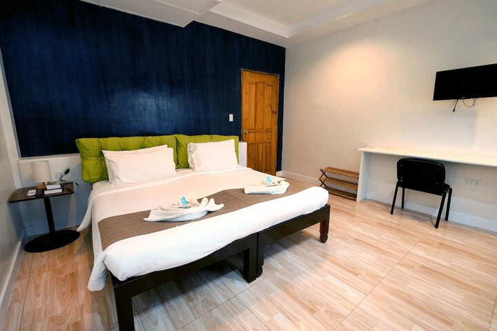 Room 26 of 125