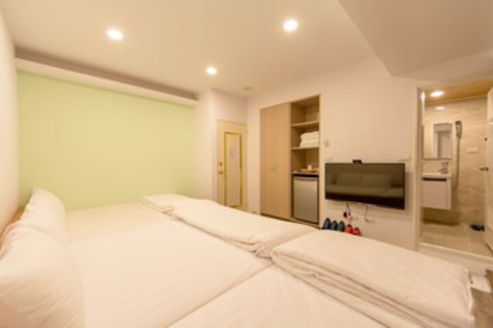 Room 40 of 44