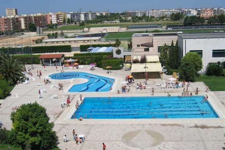 Pool 11 of 43