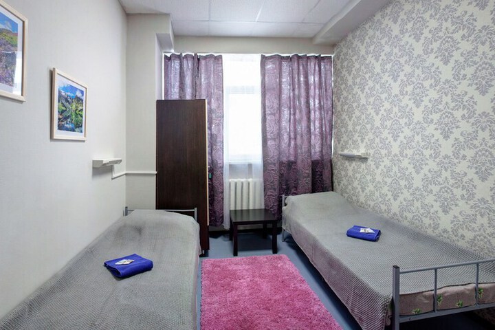 Room 8 of 32