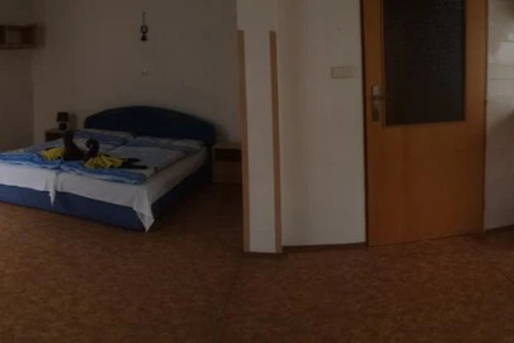 Room 3 of 14