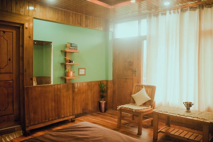 Room 10 of 35
