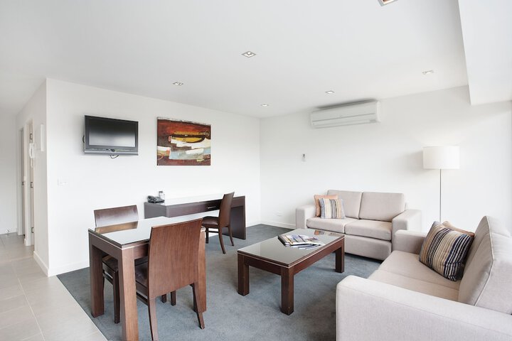 Room 15 of 29