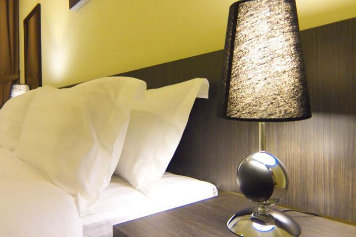 Room 3 of 39