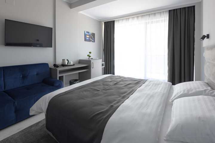 Room 15 of 59