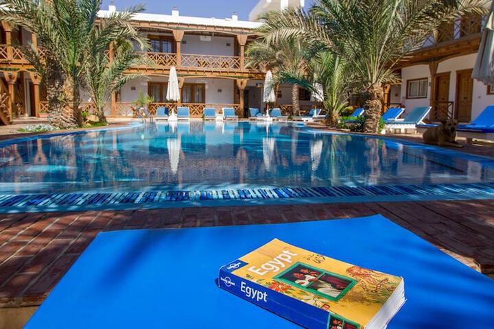 Pool Hotel