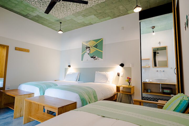 Room 10 of 92