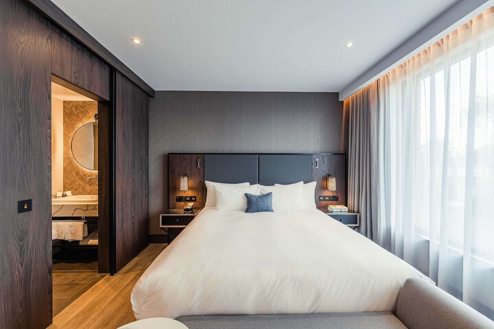 Room 20 of 132