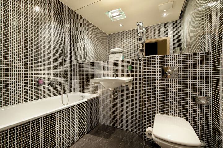 Clean Restrooms