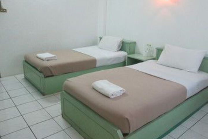 Room 26 of 61