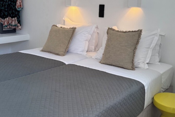 Room 15 of 35