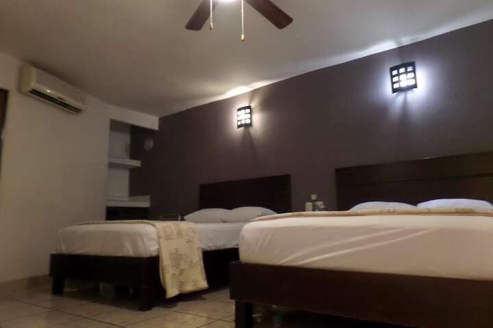 Room 6 of 20