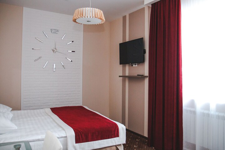 Room 30 of 43