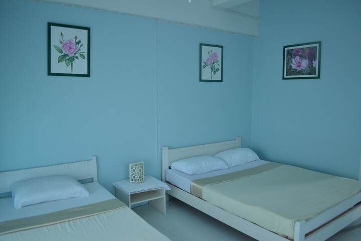 Room 10 of 36