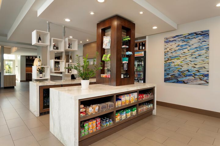 Snack bar