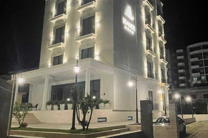 Hotel 87 of 92