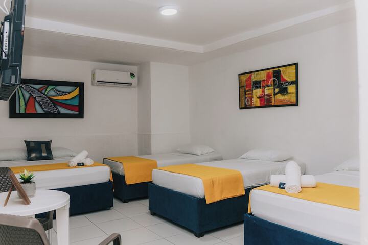 Room 25 of 98