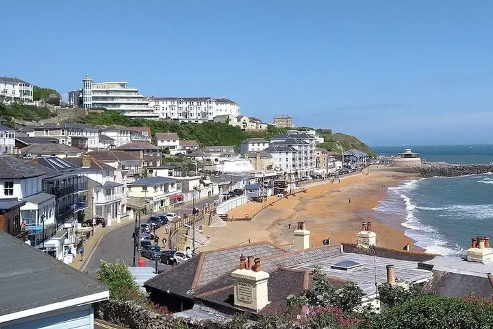 Captivating 3 bed House in Ventnor