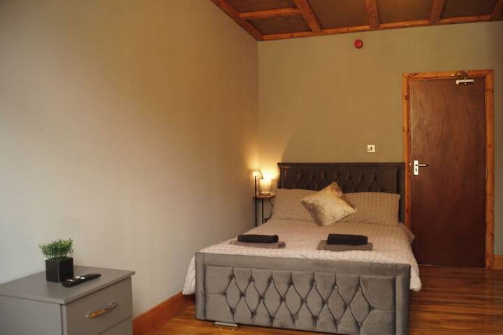 Room 7 of 20