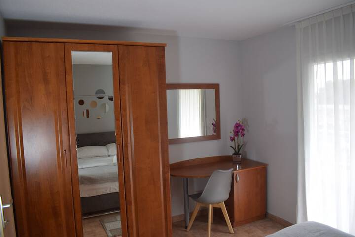Room 31 of 138
